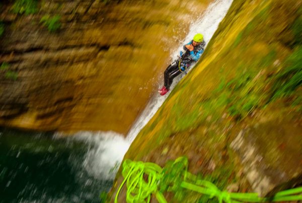 descenso-de-barranco-nivel-1-dia-completo-forcos