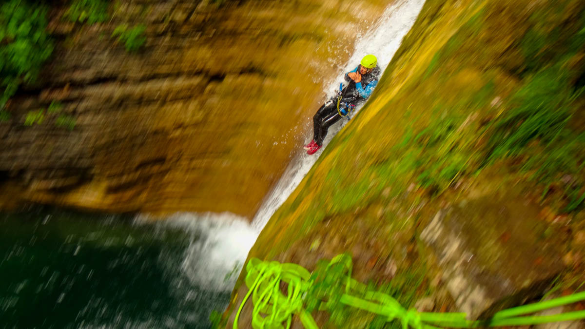 descenso-de-barranco-nivel-1-dia-completo-forcos