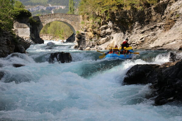 Rafting Río Ara